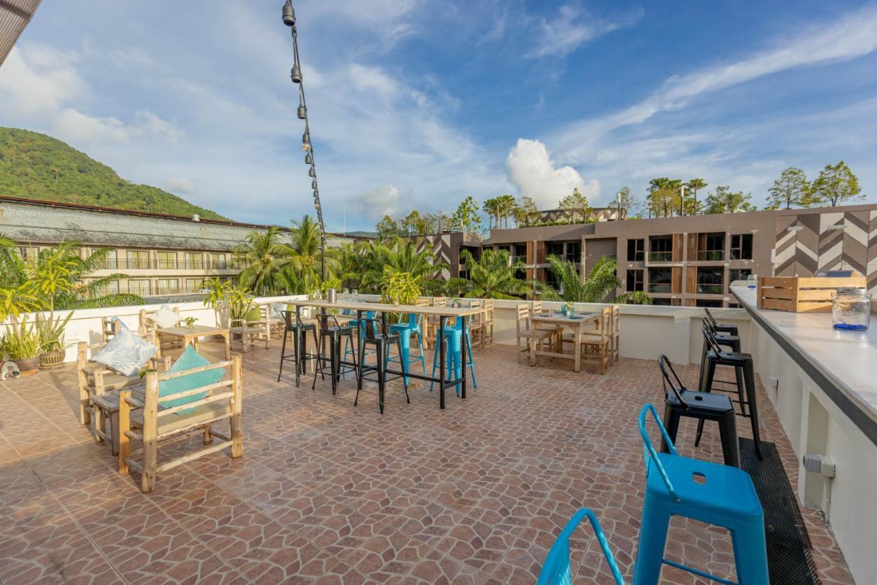 Club22 Kamala Suites, Kamala Beach Exteriör bild