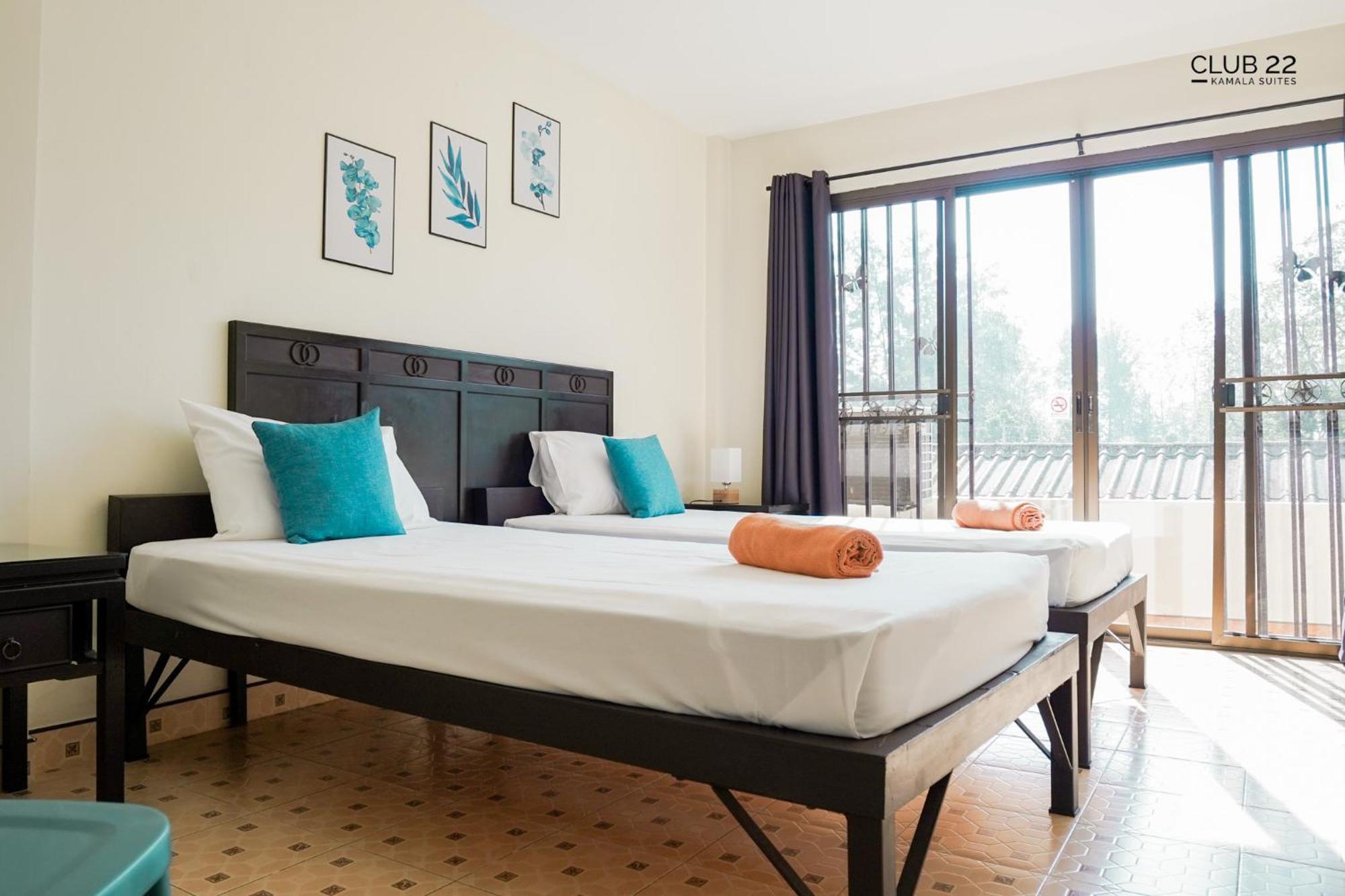 Club22 Kamala Suites, Kamala Beach Exteriör bild